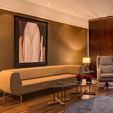 Hotel Radisson Blu Leogrand