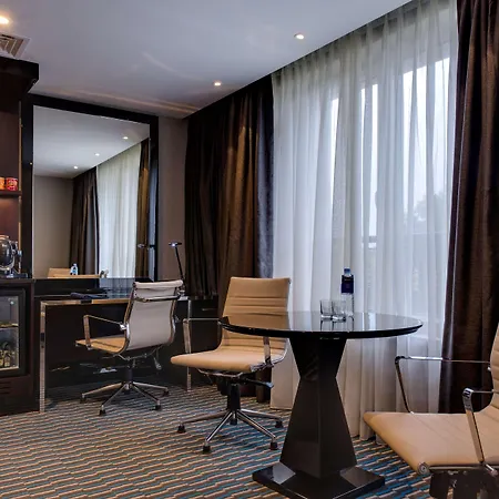 Radisson Blu Leogrand 5* Chisinau