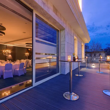 Radisson Blu Leogrand 5* Chisinau