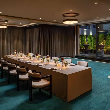 Radisson Blu Leogrand Hotel