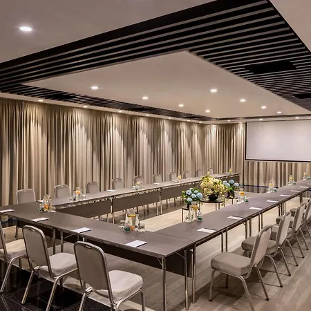 Radisson Blu Leogrand 5* Chisinau