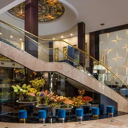Radisson Blu Leogrand Hotel