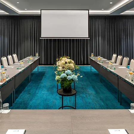 Radisson Blu Leogrand 5* Kischinau