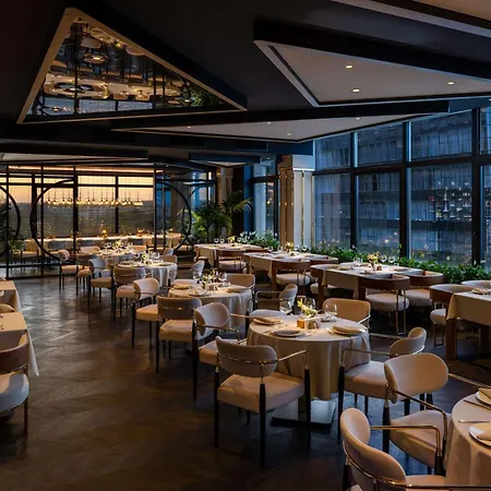 Radisson Blu Leogrand Hotel